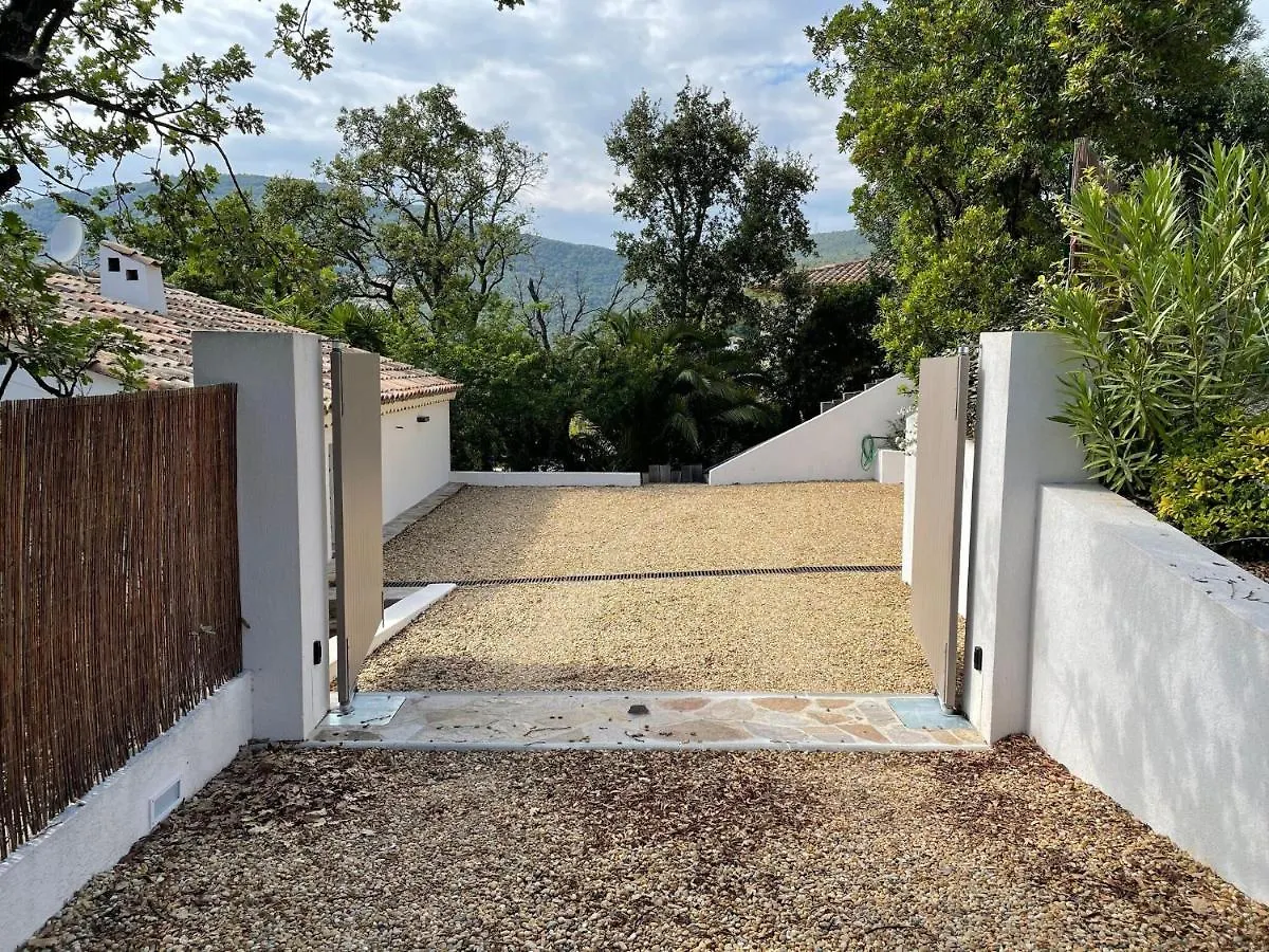 Sea-View Villa In Cavalaire Sur Mer