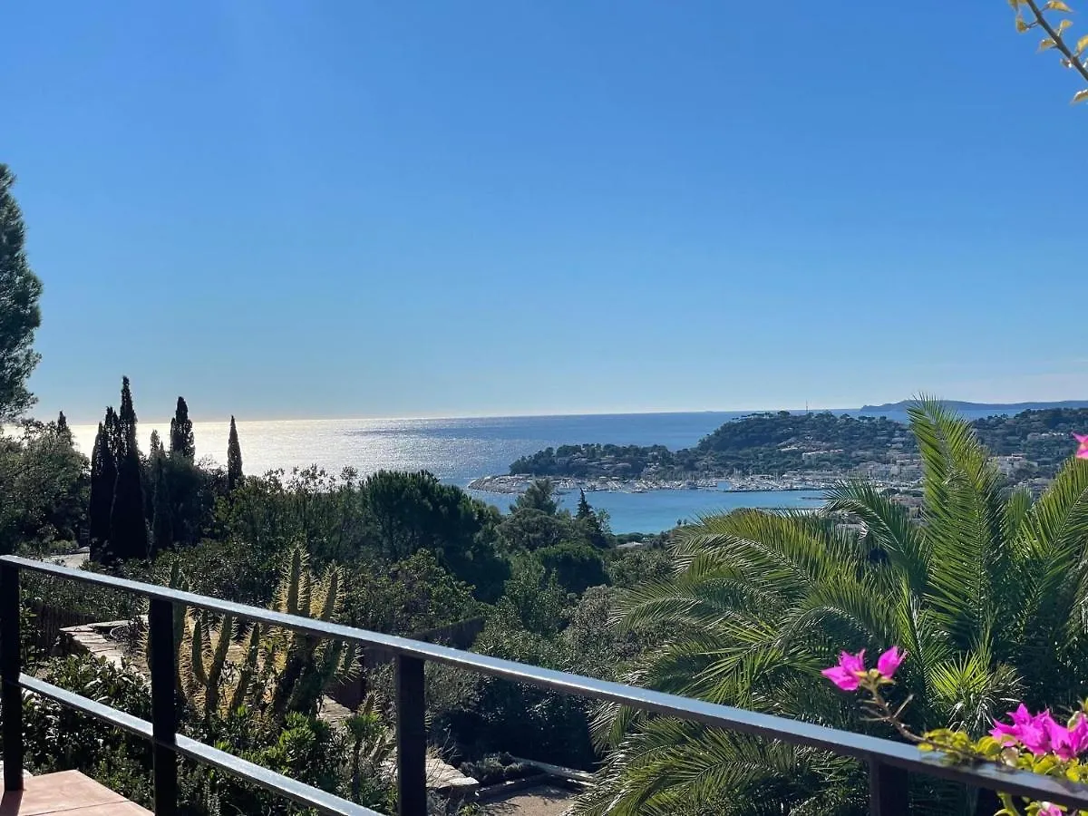 Sea-View Villa In Cavalaire Sur Mer Francia